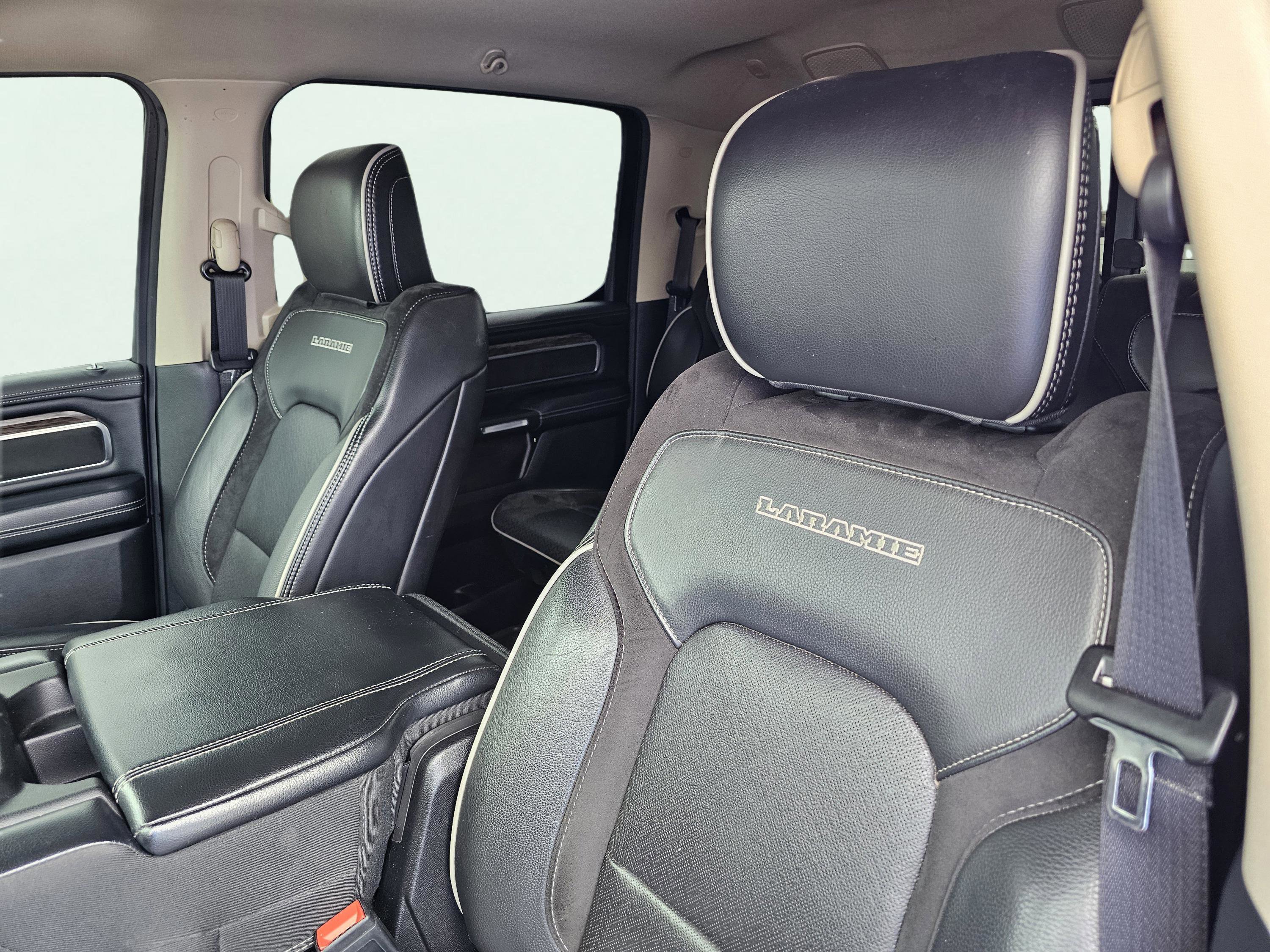 Used 2019 RAM 1500 Laramie AWD/4WD image 19