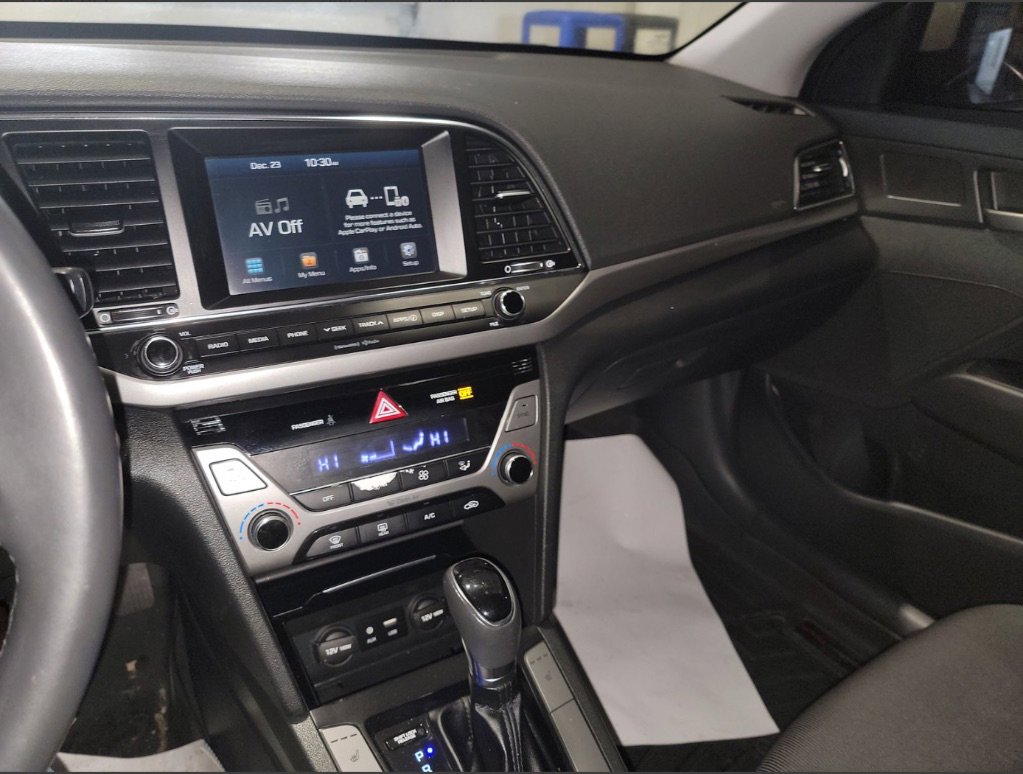 Used 2017 Hyundai Elantra Value Edition w/ Cargo Package image 12