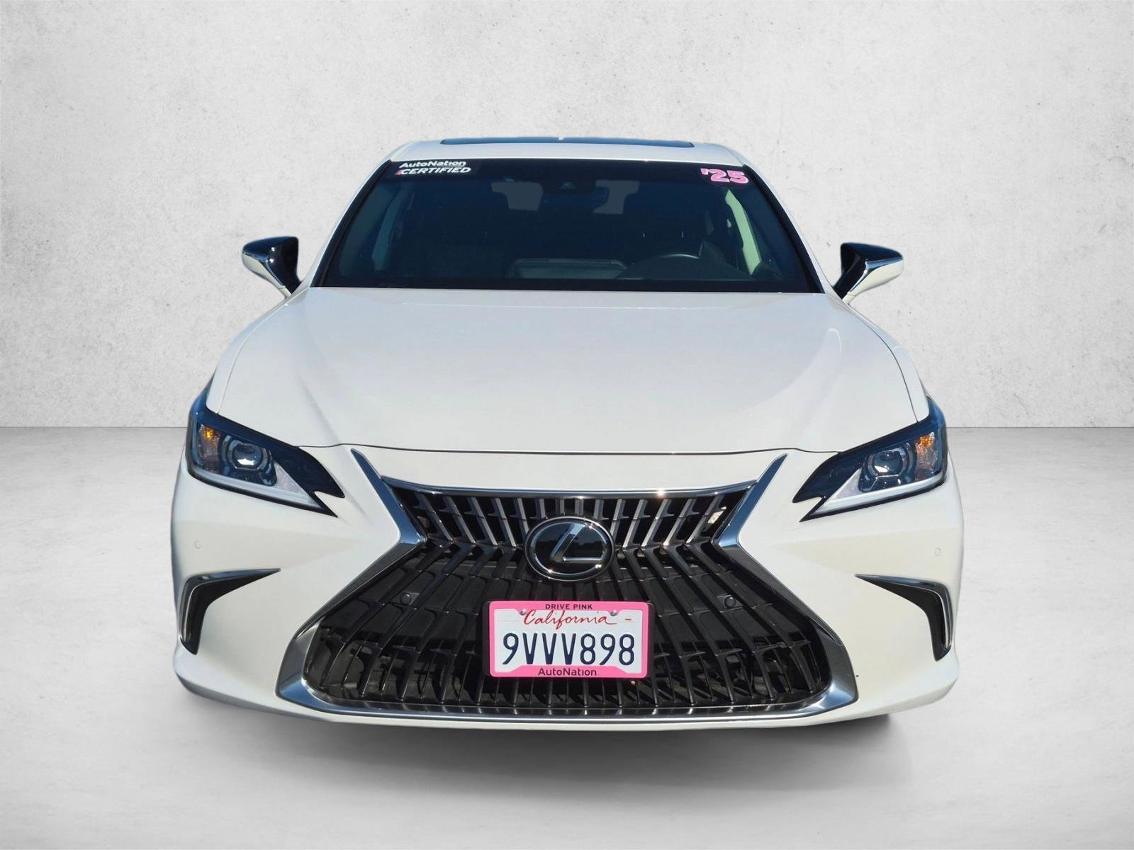 Used 2025 Lexus ES 300h w/ Premium Package FWD image 2