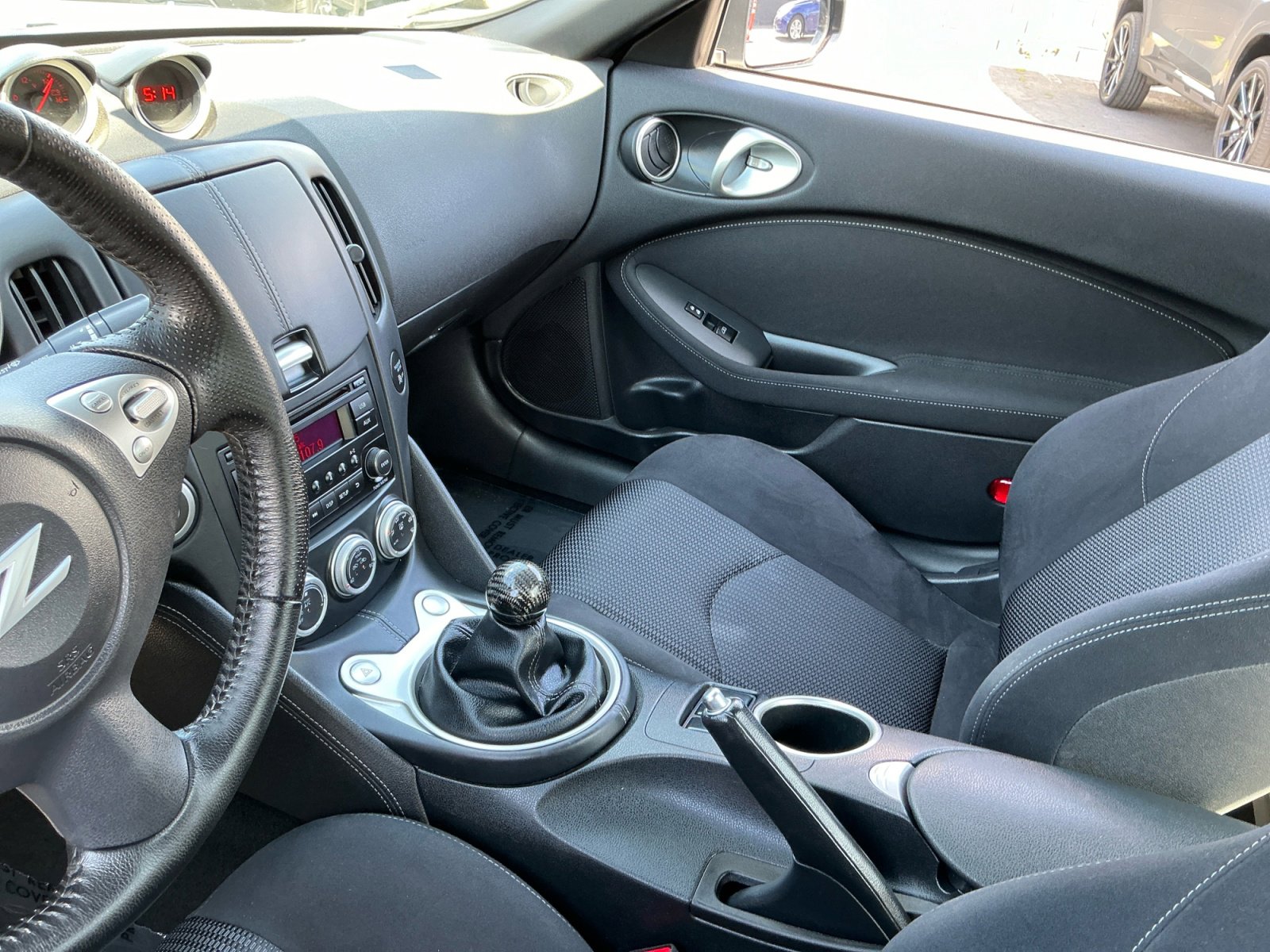 Used 2017 Nissan 370Z Coupe image 15