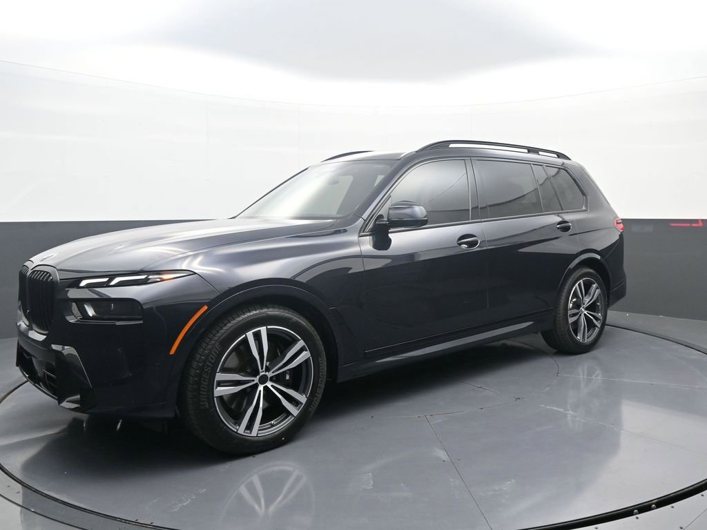 Used 2024 BMW X7 xDrive40i w/ Executive Package image 4