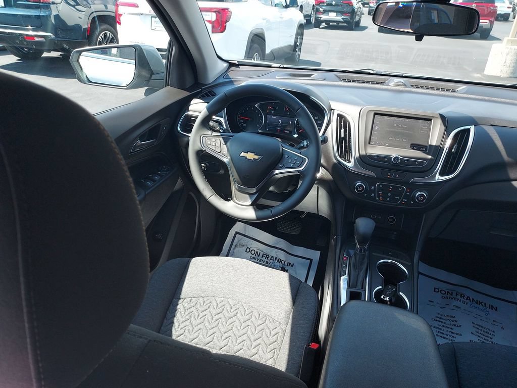 Used 2024 Chevrolet Equinox LT FWD image 15