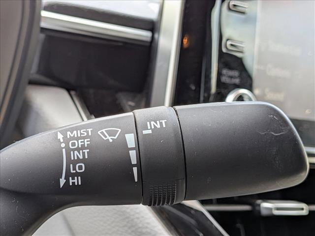 Used 2021 Toyota Corolla SE w/ SE Premium Package image 10