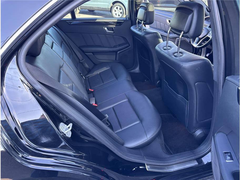 Used 2013 Mercedes-Benz E 350 Sedan image 16