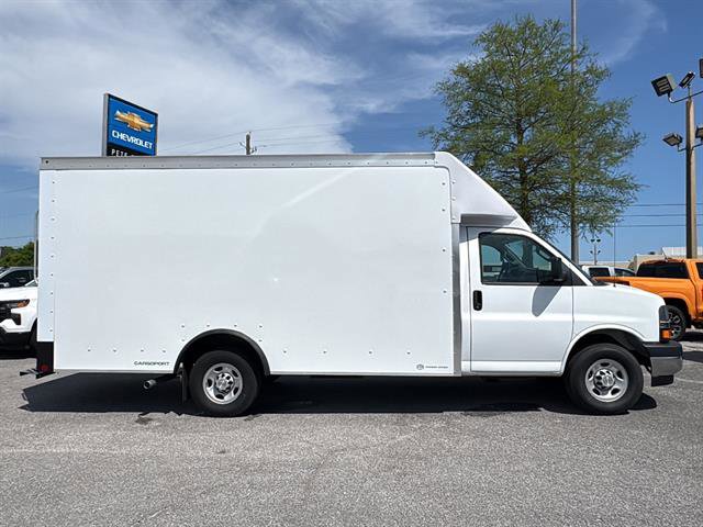 New 2026 Chevrolet Express 3500 w/ Power Convenience Package image 6