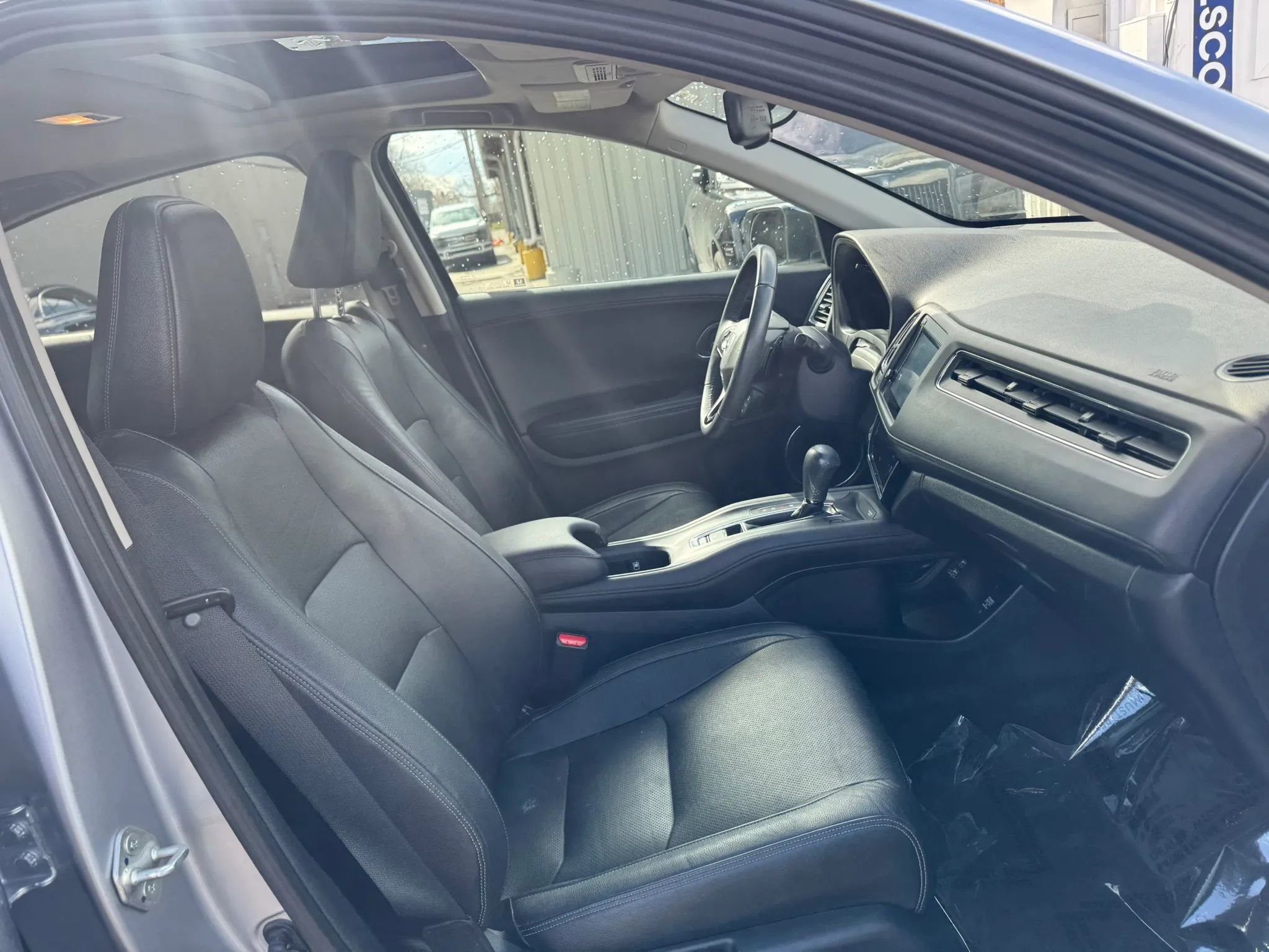 Used 2022 Honda HR-V EX-L image 22