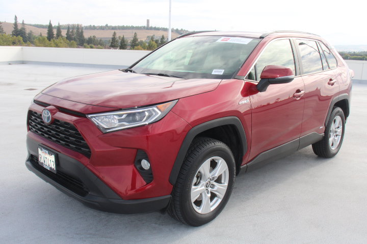 Certified 2021 Toyota RAV4 XLE w/ Convenience Package AWD/4WD image 6