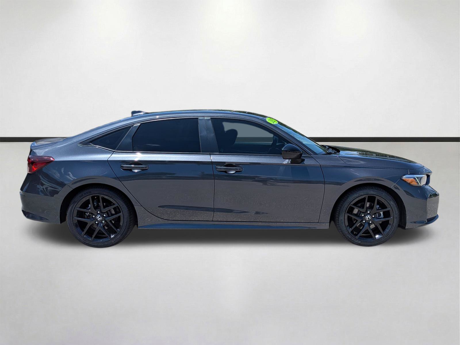 Used 2025 Honda Civic Sport image 3