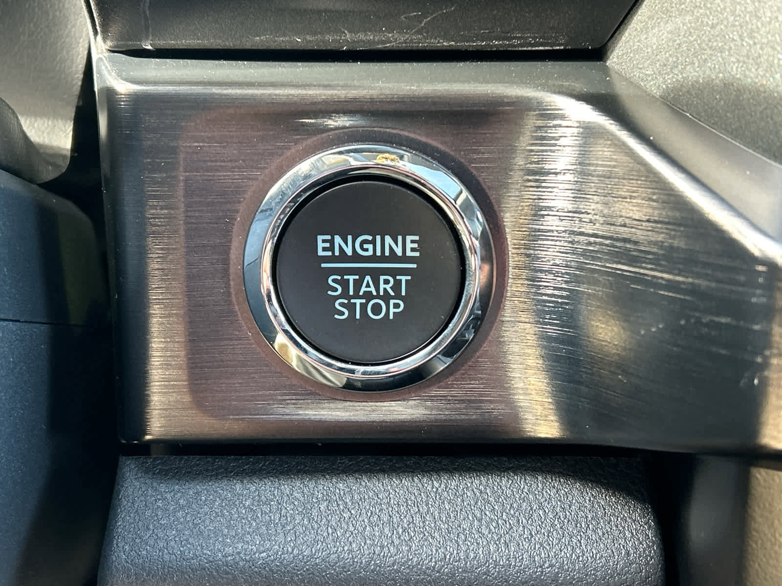 New 2026 Ford F250 Lariat w/ Black Appearance Package image 35