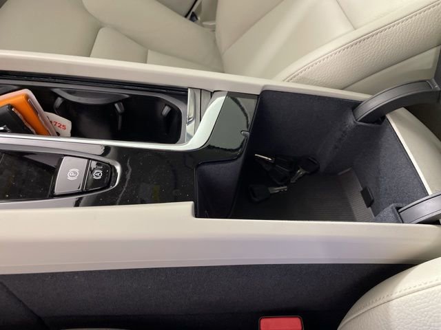 Certified 2024 Volvo XC60 T8 Plus w/ Protection Package AWD/4WD image 36