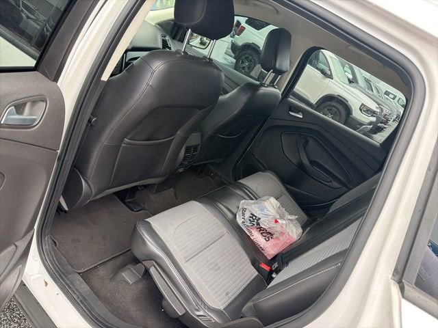 Used 2019 Ford Escape SE FWD image 9