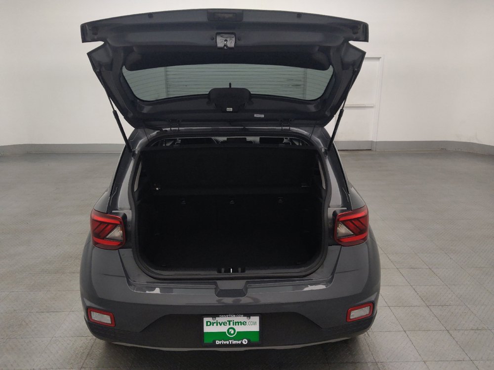 Used 2023 Hyundai Venue SE FWD image 29