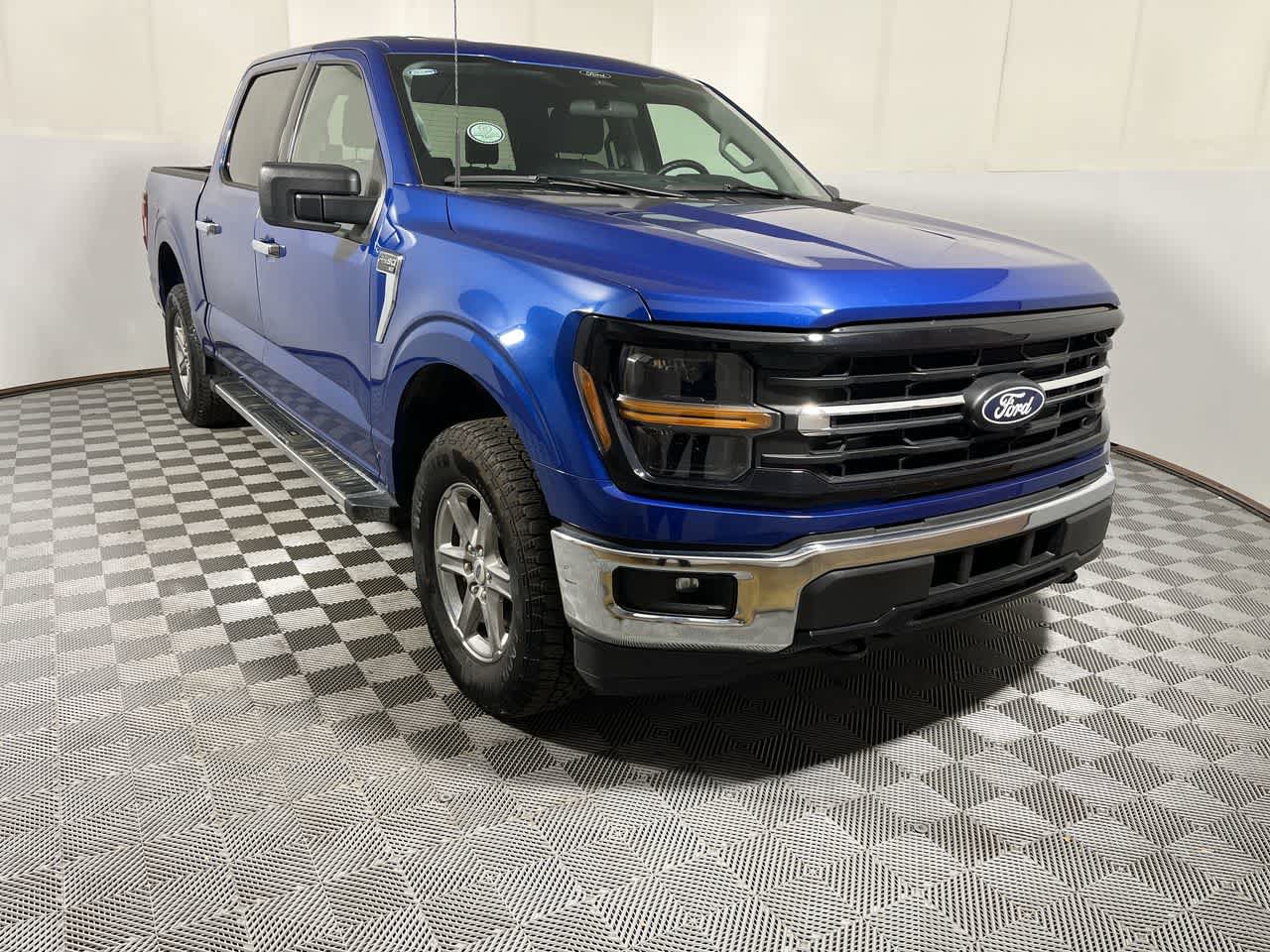 Used 2025 Ford F150 XLT w/ Equipment Group 301A Standard AWD/4WD image 2