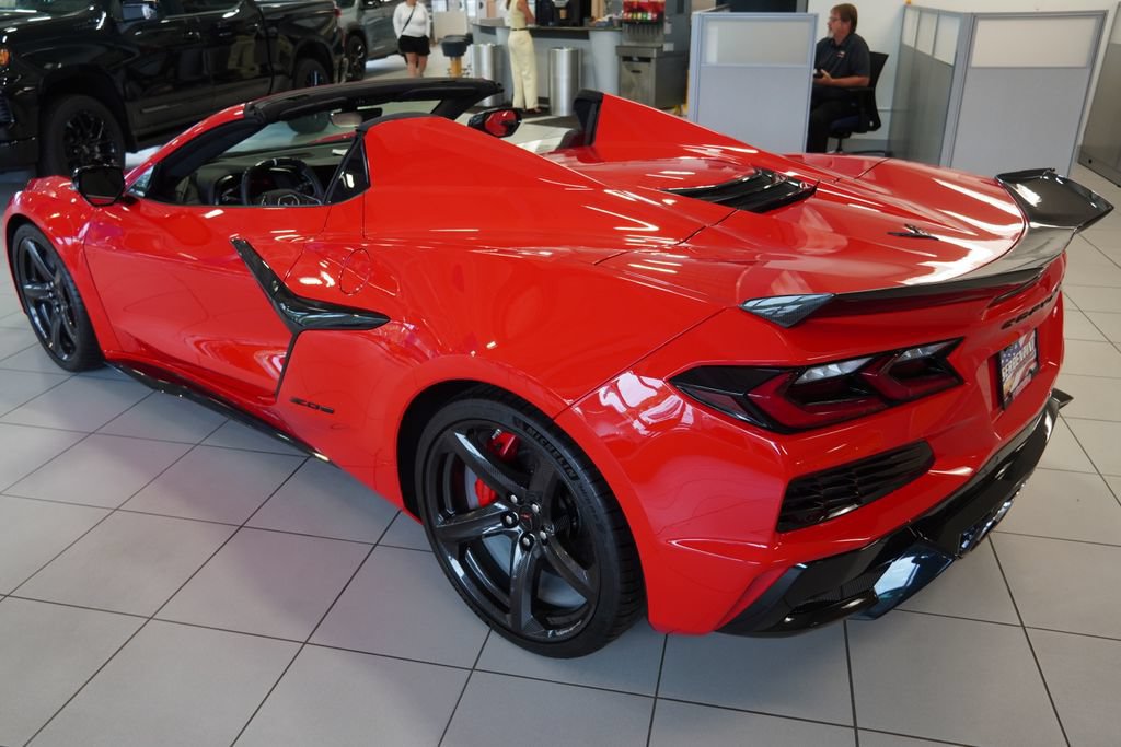 New 2025 Chevrolet Corvette Z06 w/ Battery Protection Package RWD image 9