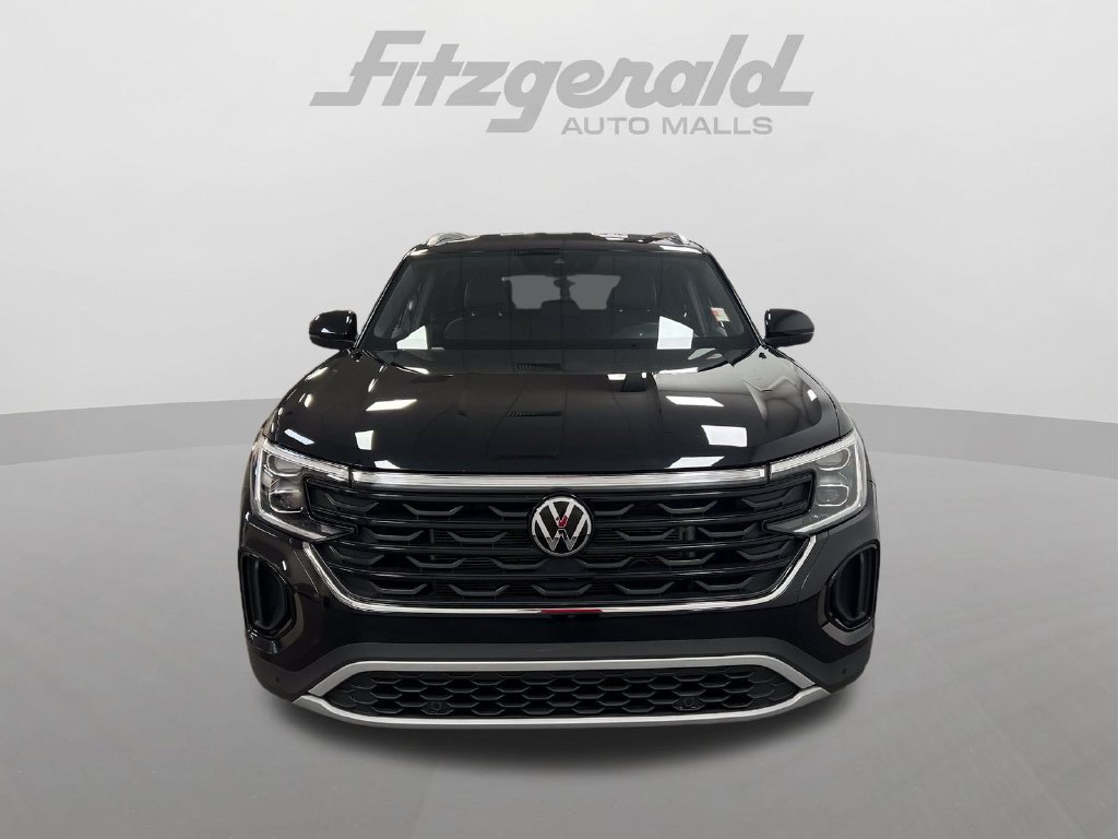 Used 2024 Volkswagen Atlas Cross Sport SE FWD image 9