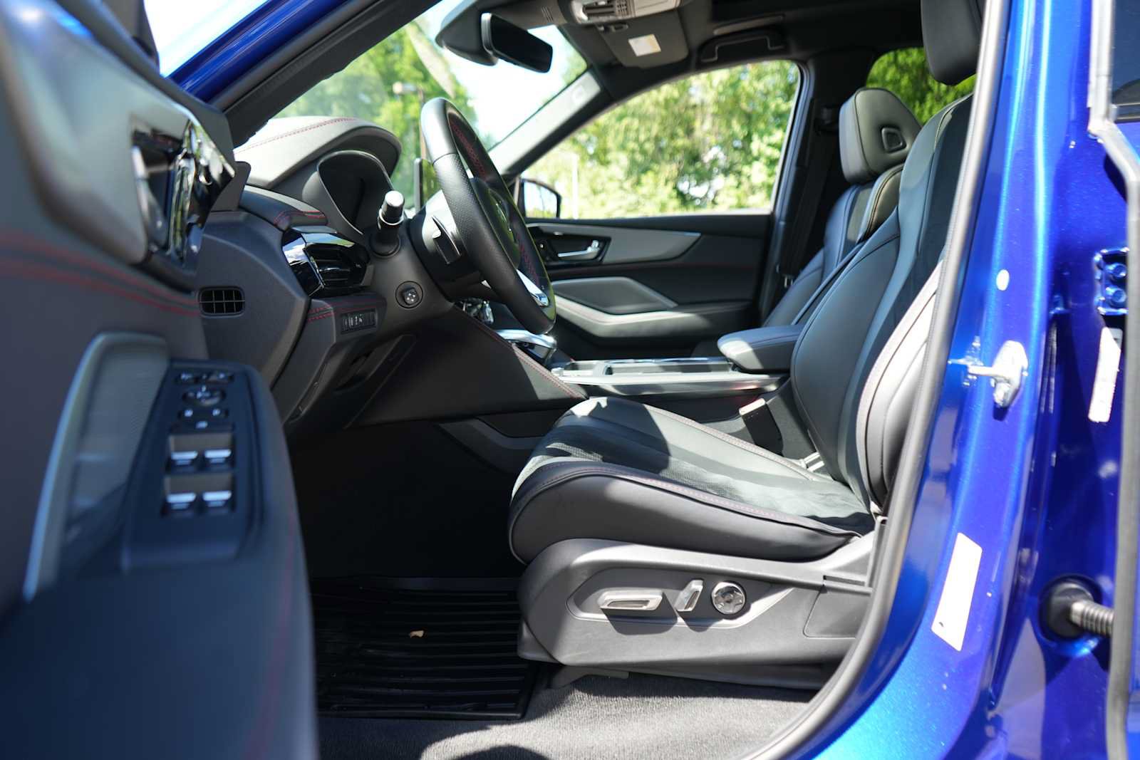 Certified 2025 Acura MDX A-Spec AWD/4WD image 15