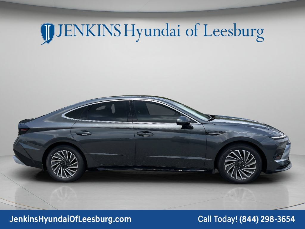New 2026 Hyundai Sonata SEL FWD image 3