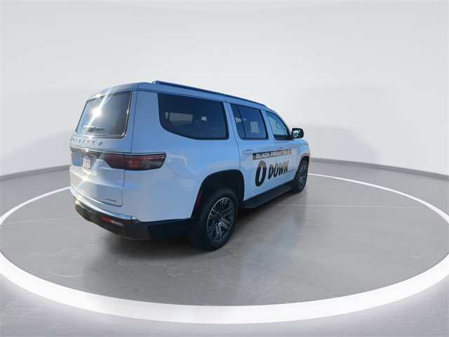 Used 2024 Jeep Wagoneer Series II w/ Flexible Seating Group image 8