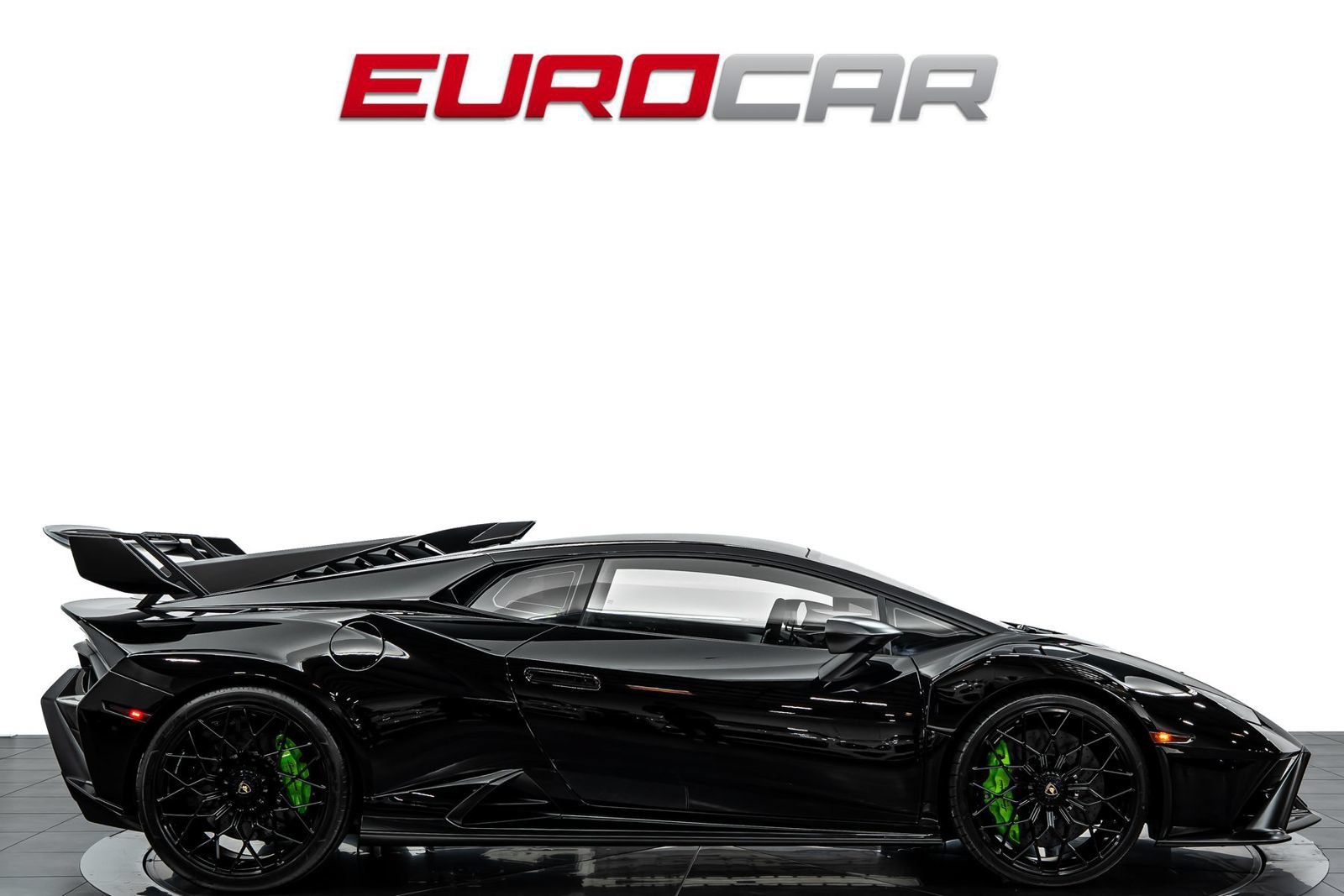 Used 2022 Lamborghini Huracan STO RWD image 6