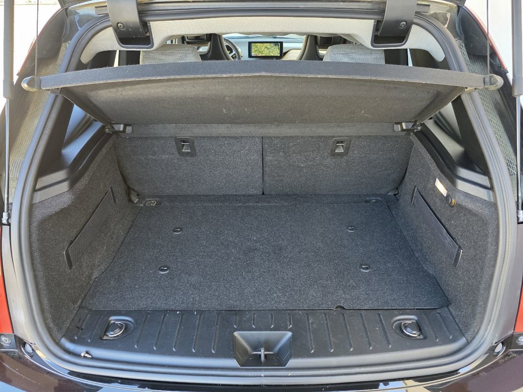 Used 2015 BMW i3 w/ Range Extender image 32