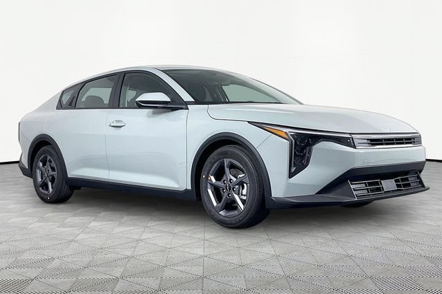 New 2026 Kia K4 FWD image 3
