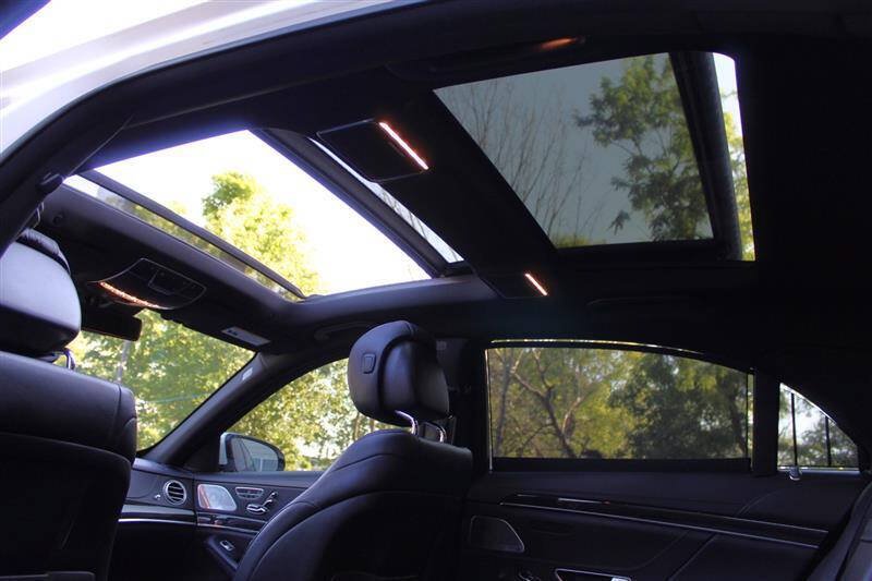 Used 2020 Mercedes-Benz S 450 Sedan image 22