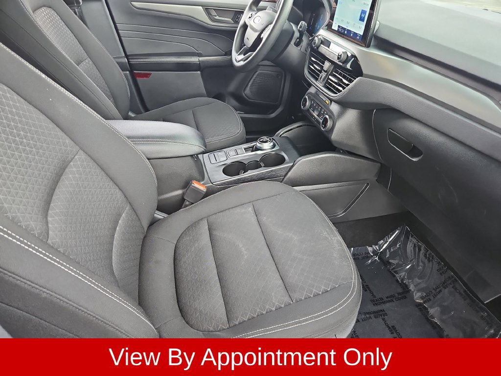Used 2025 Ford Escape Active FWD image 31