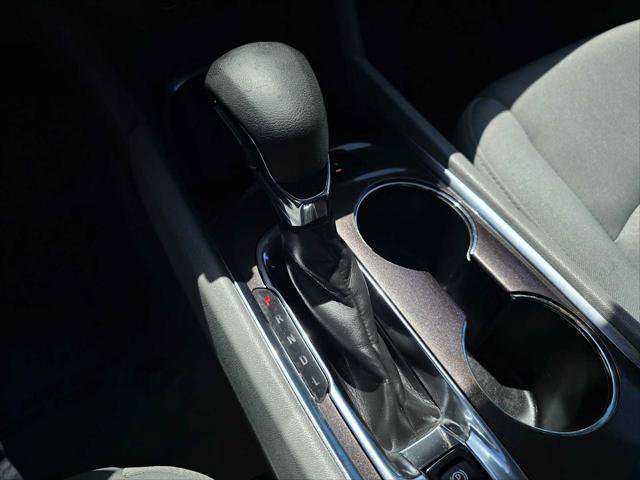 Used 2024 Chevrolet Malibu LT FWD image 34