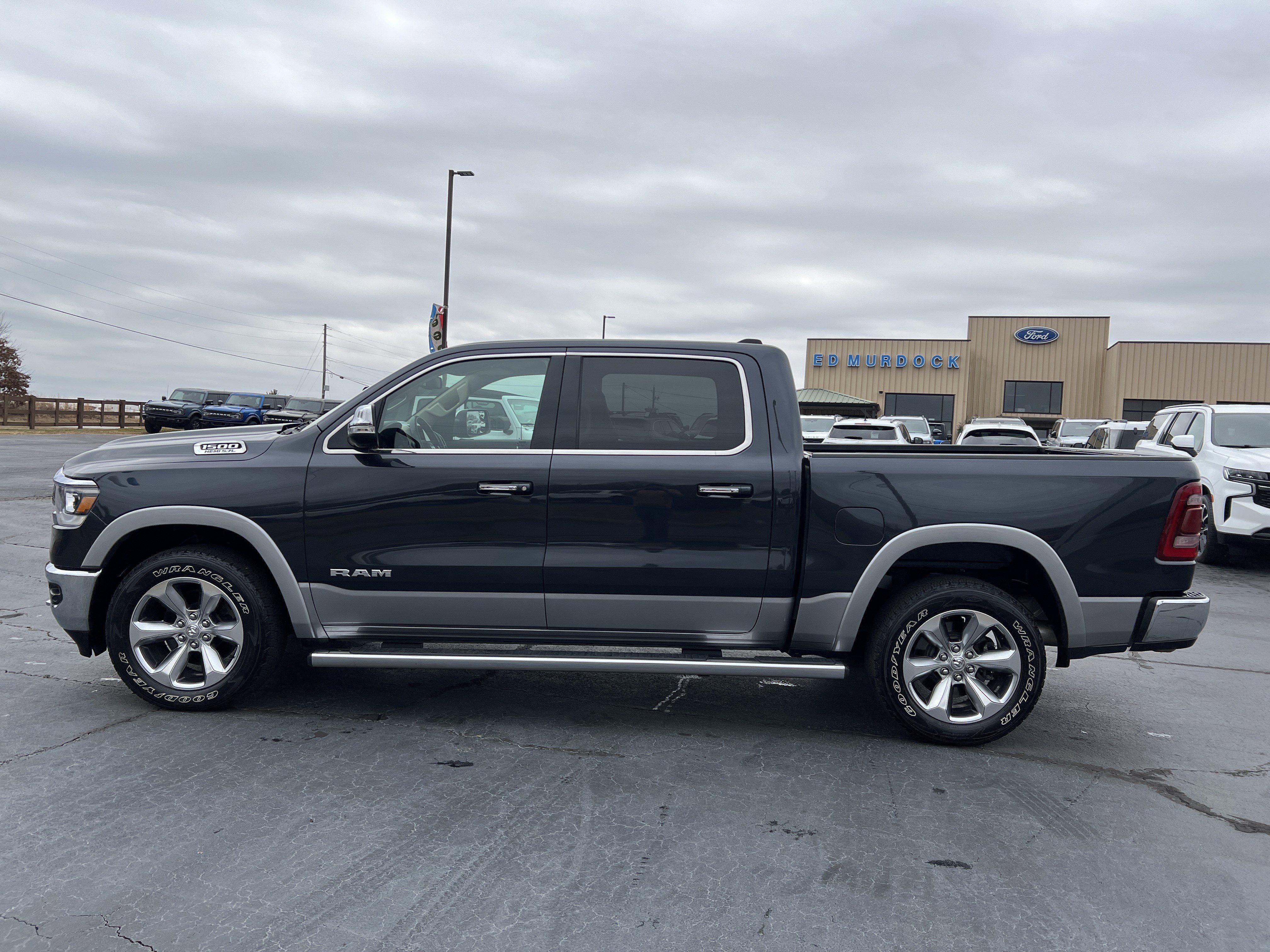 Used 2019 RAM 1500 Laramie image 8