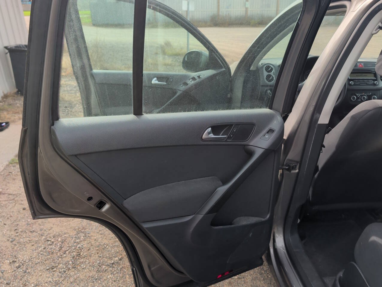 Used 2011 Volkswagen Tiguan S FWD image 22