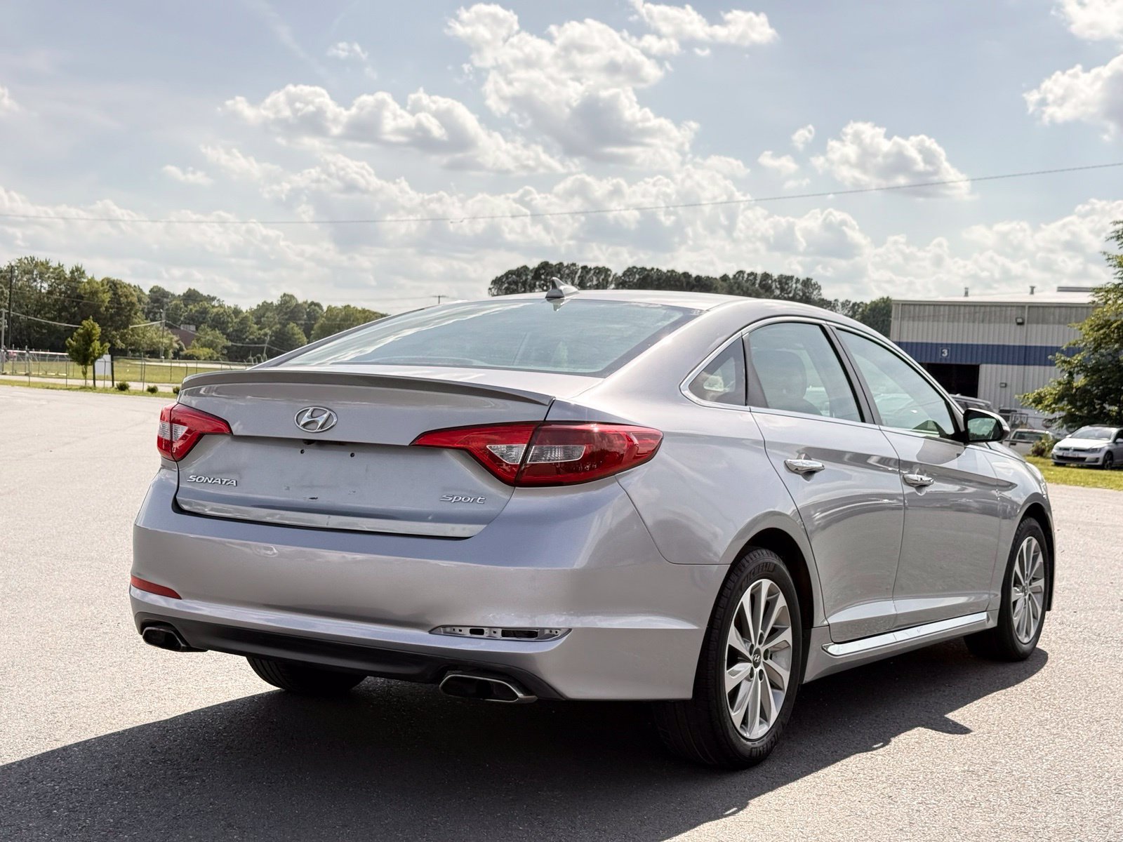 Used 2015 Hyundai Sonata Sport w/ Option Group 03 FWD image 7