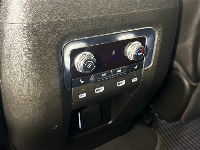 Used 2024 GMC Yukon Denali Ultimate image 25