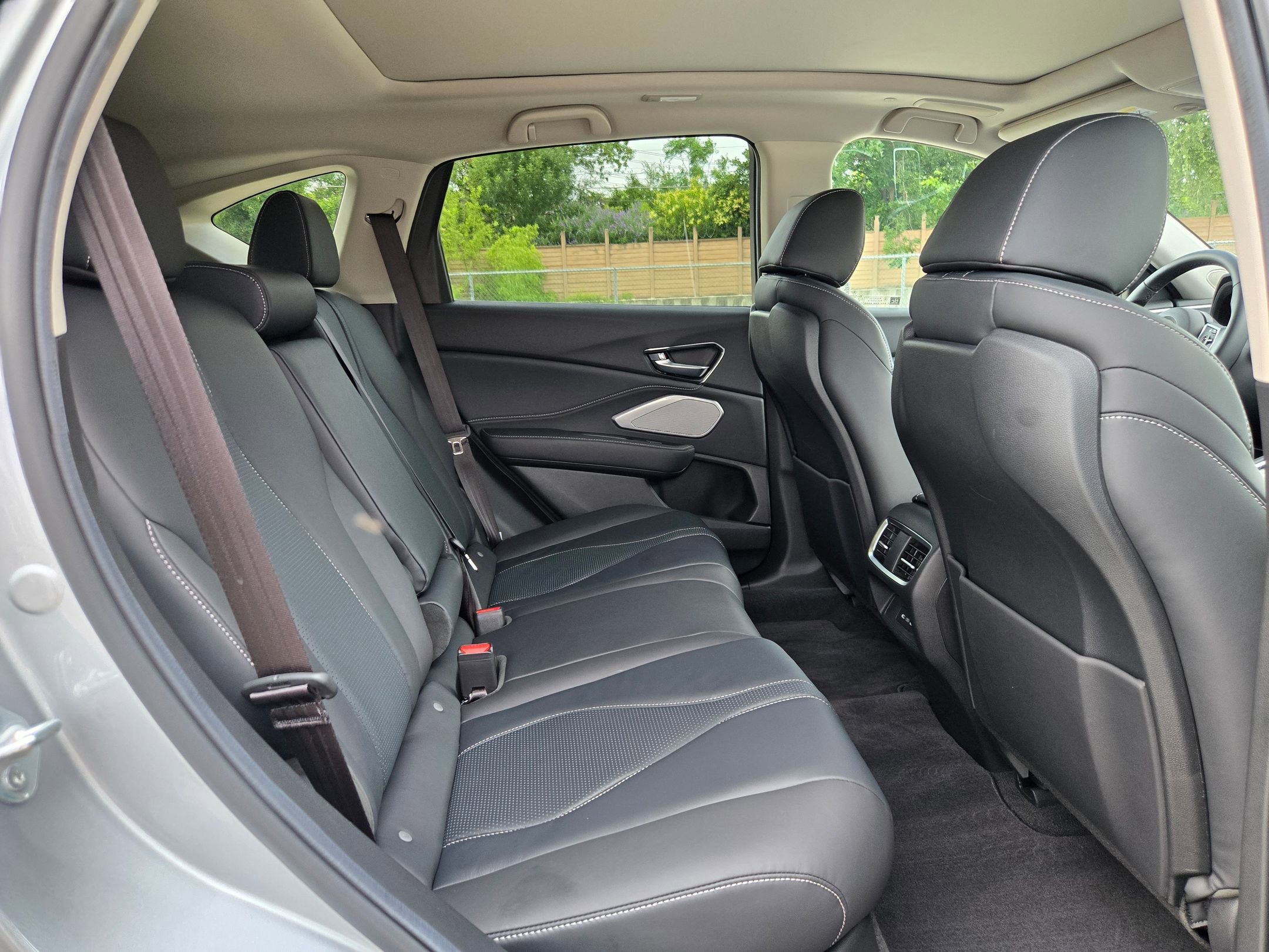 Used 2025 Acura RDX SH-AWD w/ Technology Package image 23