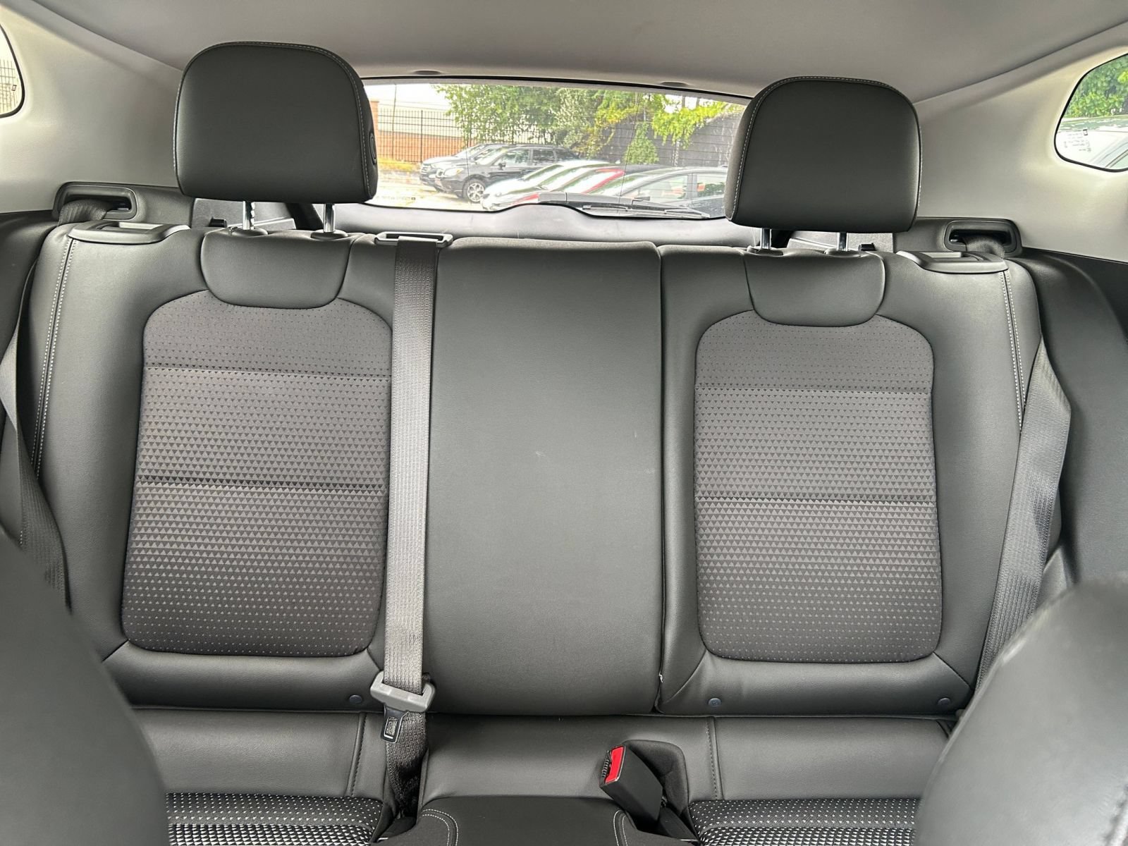 Used 2025 Chevrolet Trax LT w/ LT Convenience Package FWD image 33