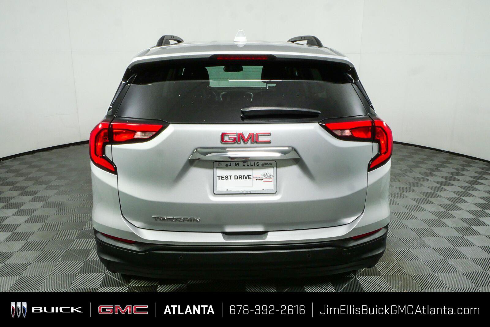 Used 2020 GMC Terrain SLE w/ Driver Convenience Package FWD image 25