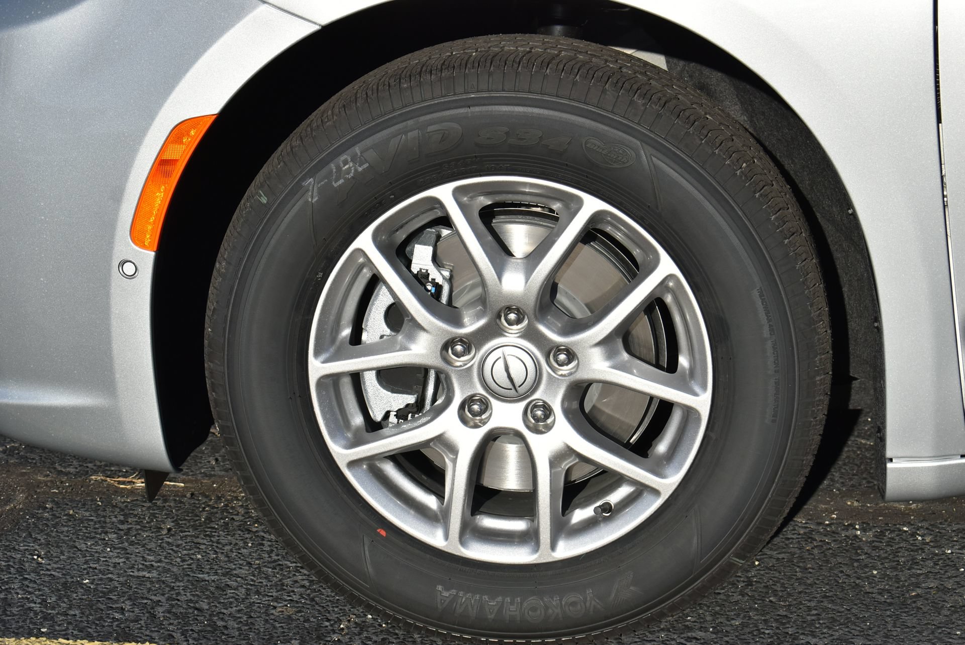 New 2026 Chrysler Pacifica Select FWD image 10