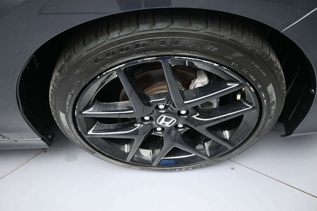 Used 2023 Honda Civic Sport image 13
