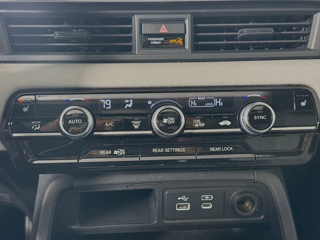 Certified 2023 Honda Pilot Touring image 15