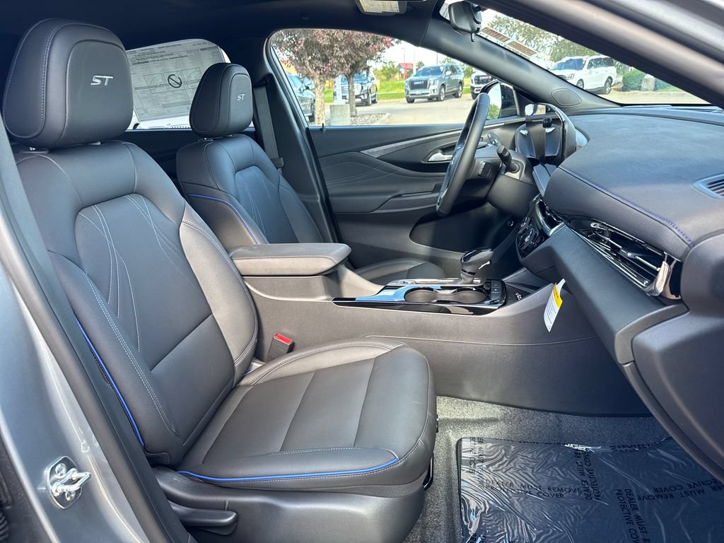 New 2026 Buick Envista Sport Touring w/ Convenience I Package FWD image 35