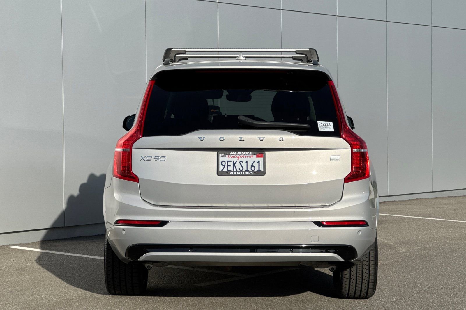 Used 2023 Volvo XC90 T8 Plus w/ Protection Package Premier image 4