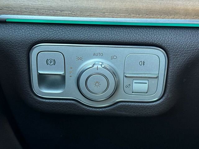 Used 2021 Mercedes-Benz GLS 450 4MATIC image 36