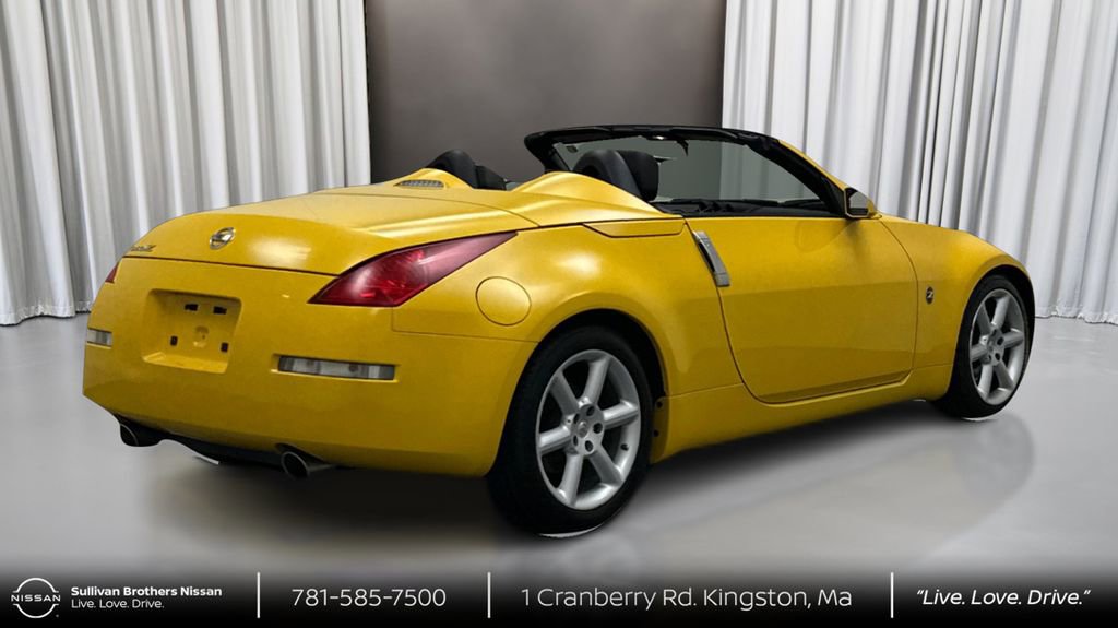 Used 2005 Nissan 350Z Touring image 5