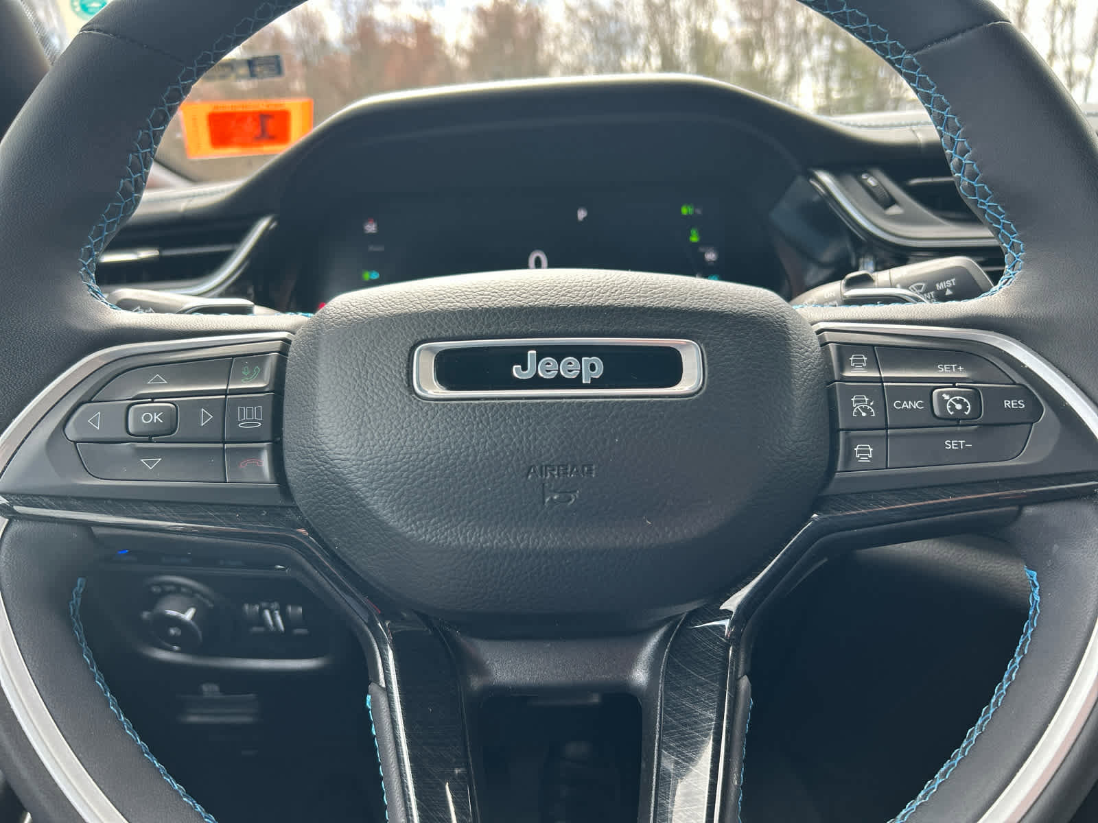 Used 2022 Jeep Grand Cherokee Trailhawk image 17