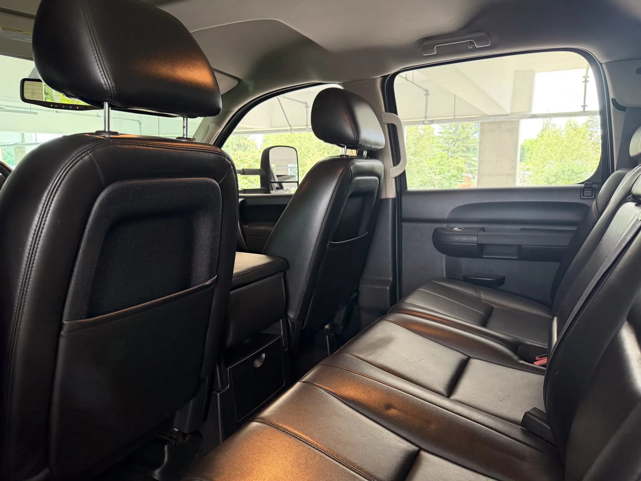 Used 2011 Chevrolet Silverado 2500 LT w/ Interior Plus Package AWD/4WD image 19