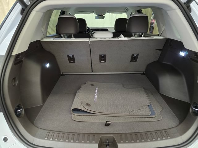 Used 2026 GMC Terrain Denali AWD/4WD image 35