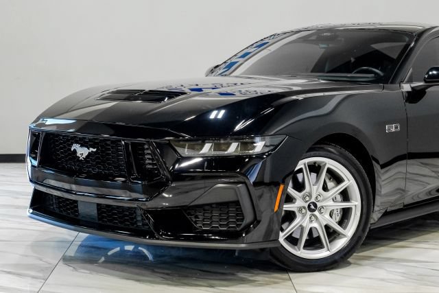 Used 2024 Ford Mustang GT Premium RWD image 6