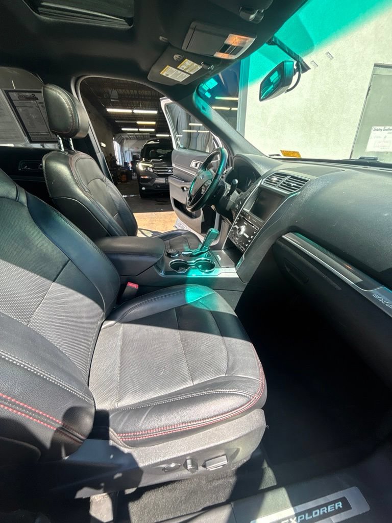 Used 2016 Ford Explorer Sport AWD/4WD image 24