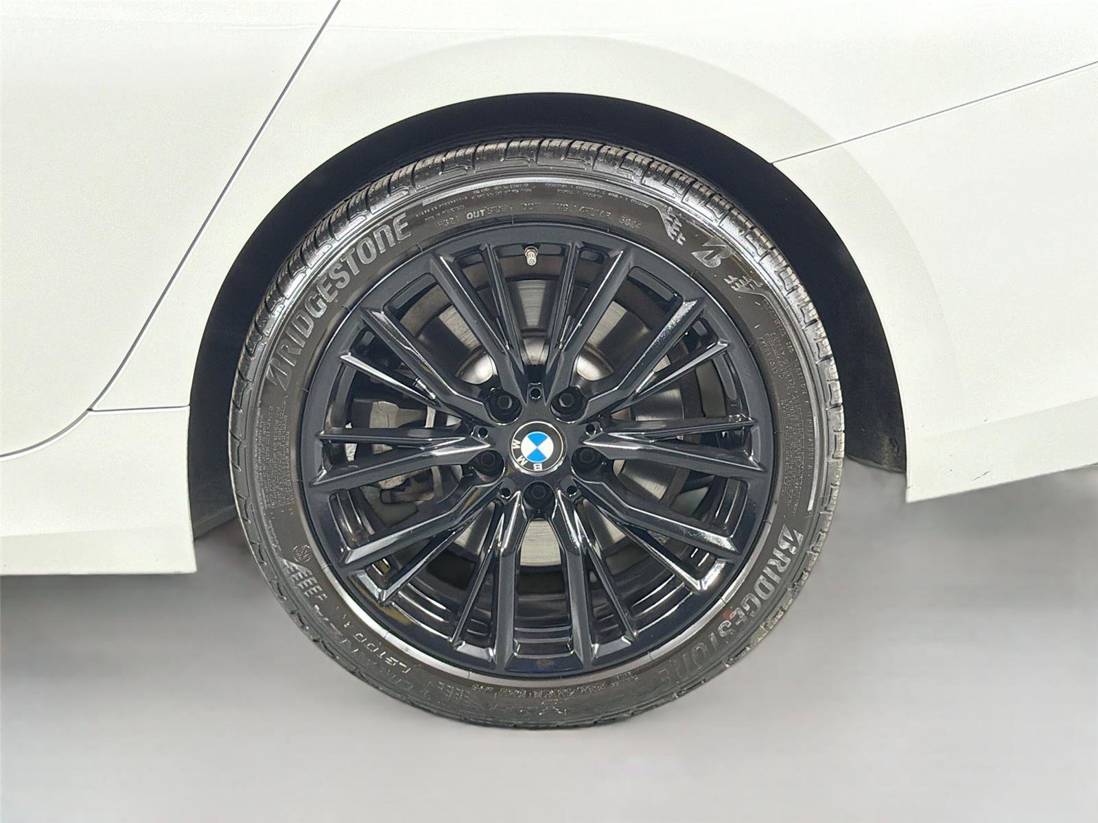 Certified 2023 BMW 330i xDrive Sedan AWD/4WD image 31