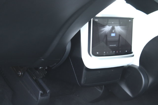 Used 2024 Tesla Model X AWD/4WD image 31