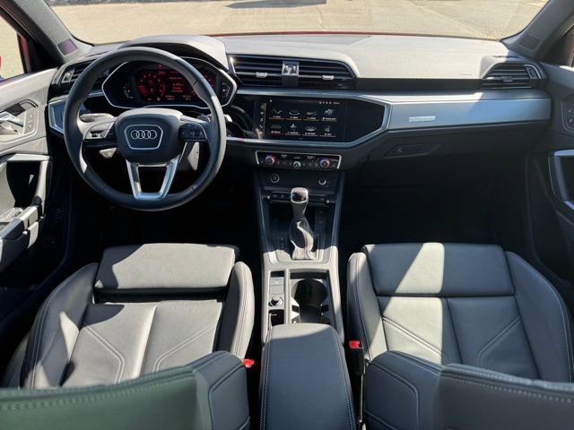 Certified 2025 Audi Q3 2.0T Premium w/ Convenience Package AWD/4WD image 14